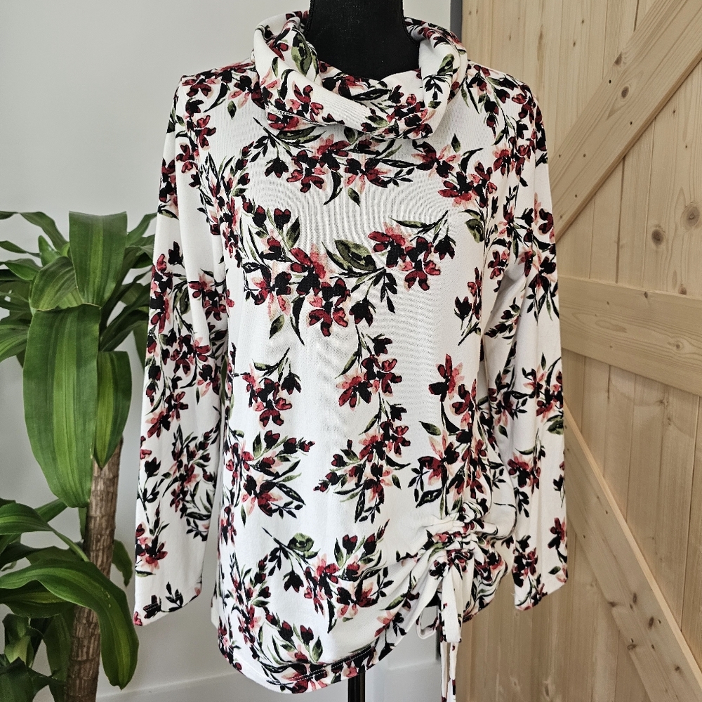 EMALINE size M floral cowlneck‎ sweater